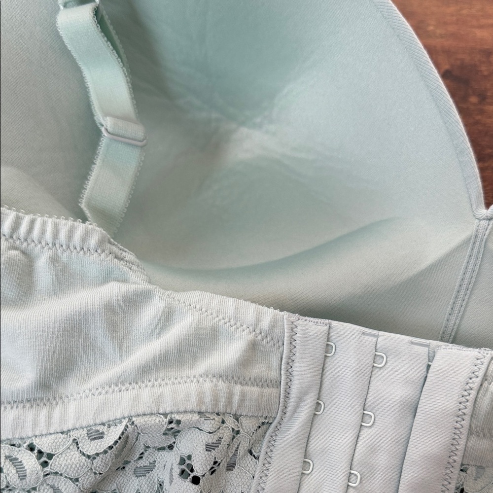 Ambrielle Light Green Lace Bralette - Picture 6 of 8